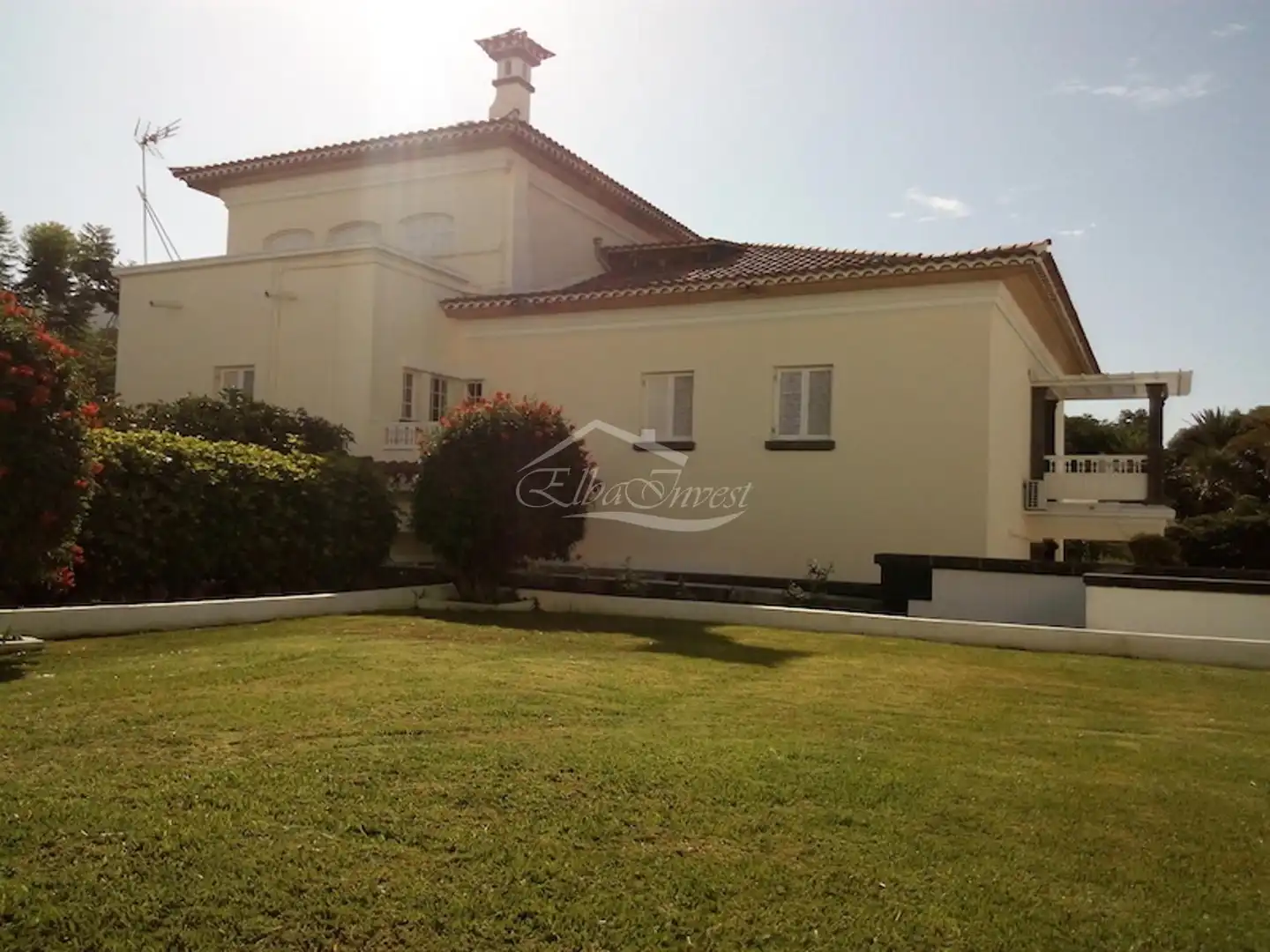 Exterior view of Houses for sale in Santa Cruz de Tenerife  with Air Conditioner, Terrace and Storage room