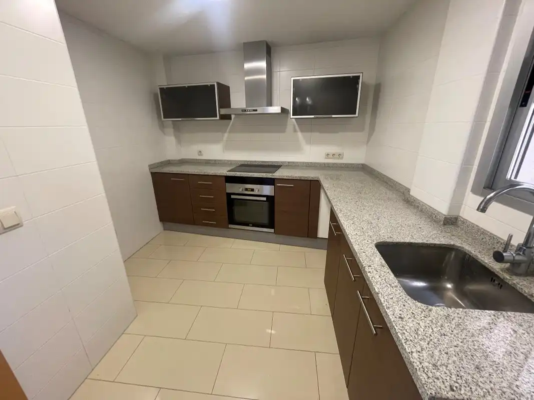 Küche von Maisonette zum Verkauf in Gandia mit Klimaanlage
