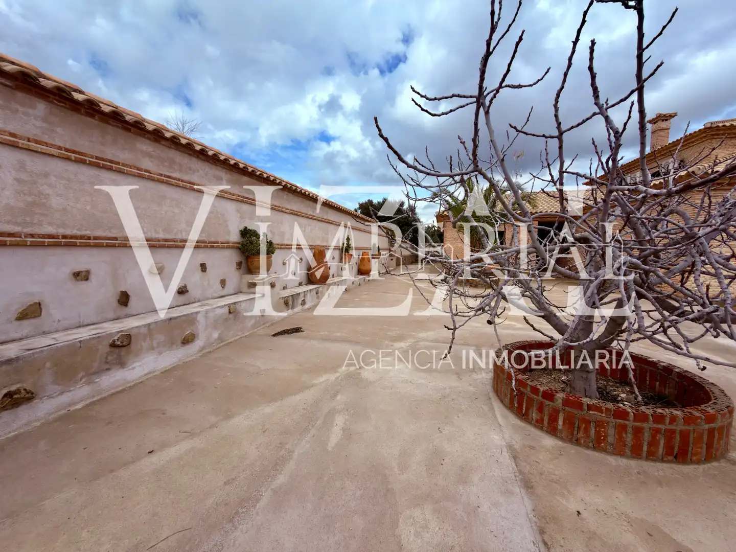 Vista exterior de Casa o xalet en venda en Toledo amb Aire condicionat, Calefacció i Jardí privat