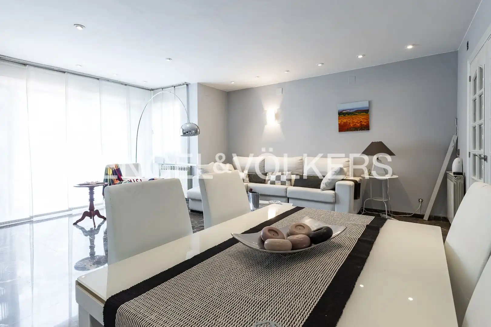 Exterior view of Detached homes for rent in Barberà del Vallès  with Air Conditioner, Heating and Private garden