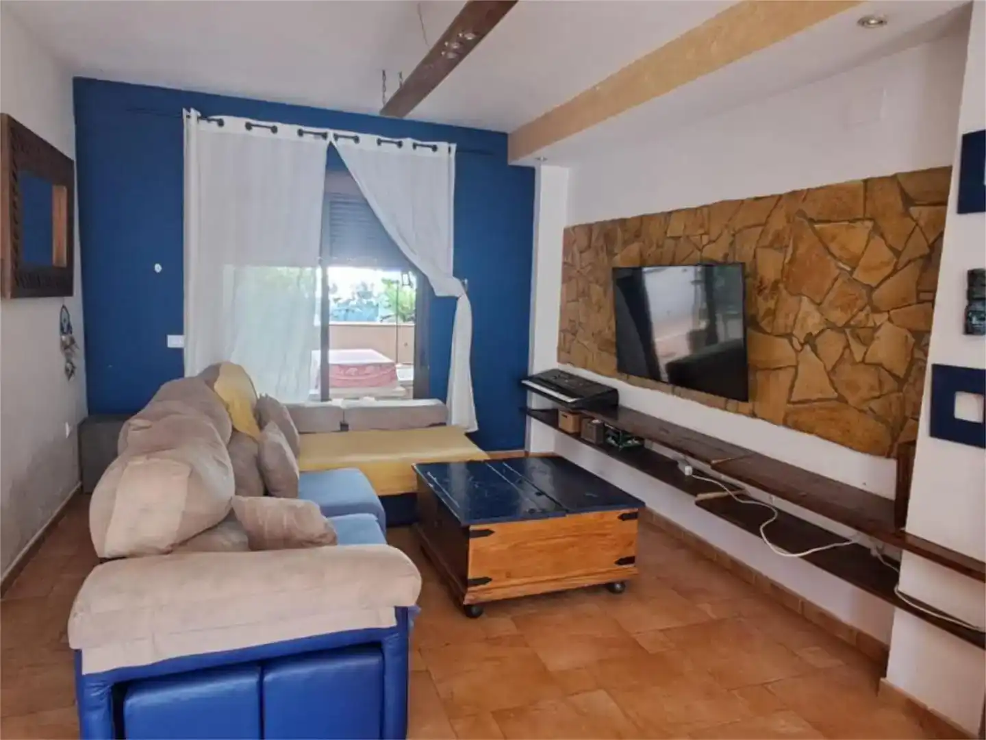 Sala d'estar de Casa o xalet en venda en Benalmádena amb Aire condicionat i Balcó
