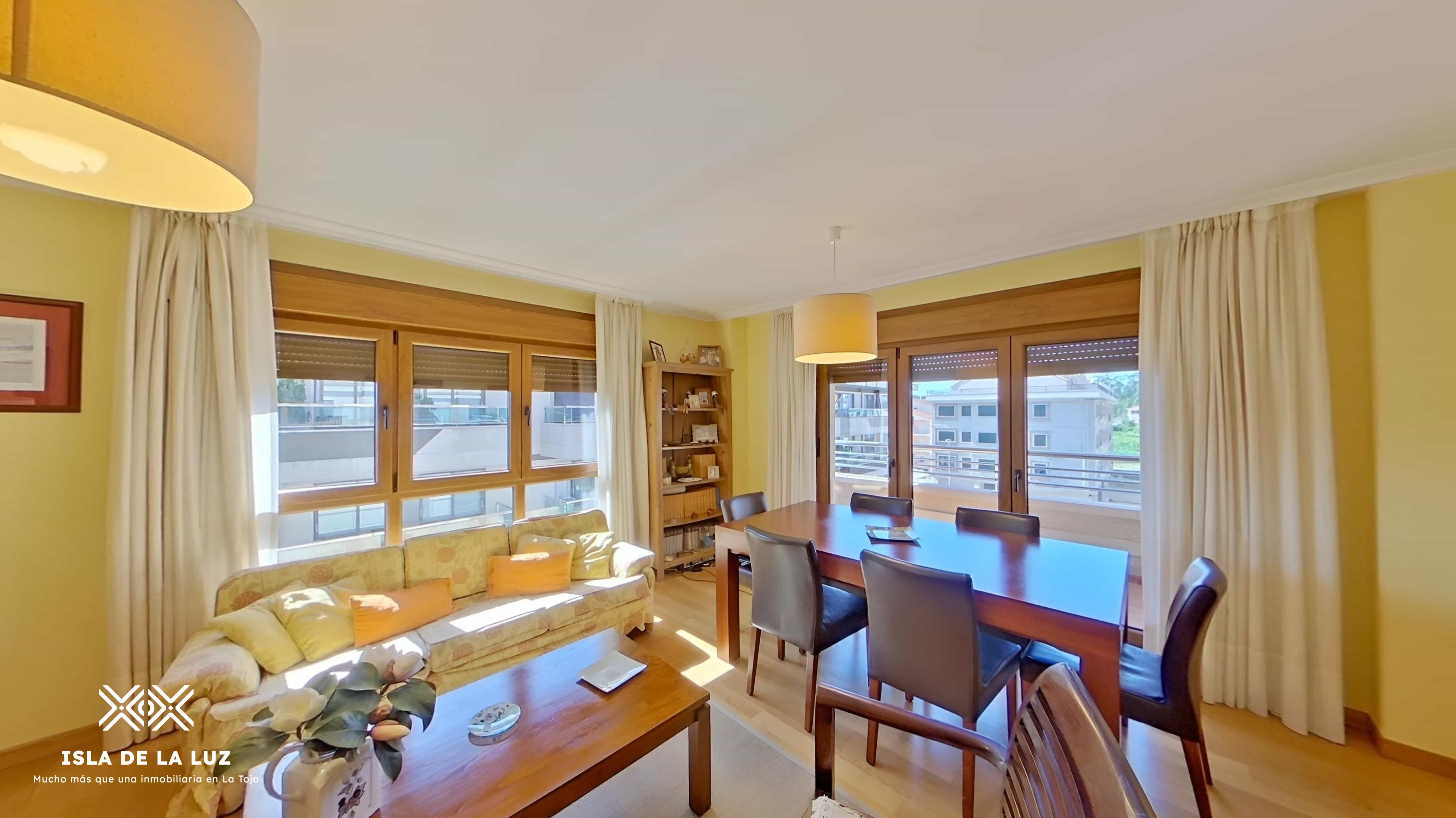Living room of Flat for sale in Sanxenxo  with Heating, Terrace and Storage room
