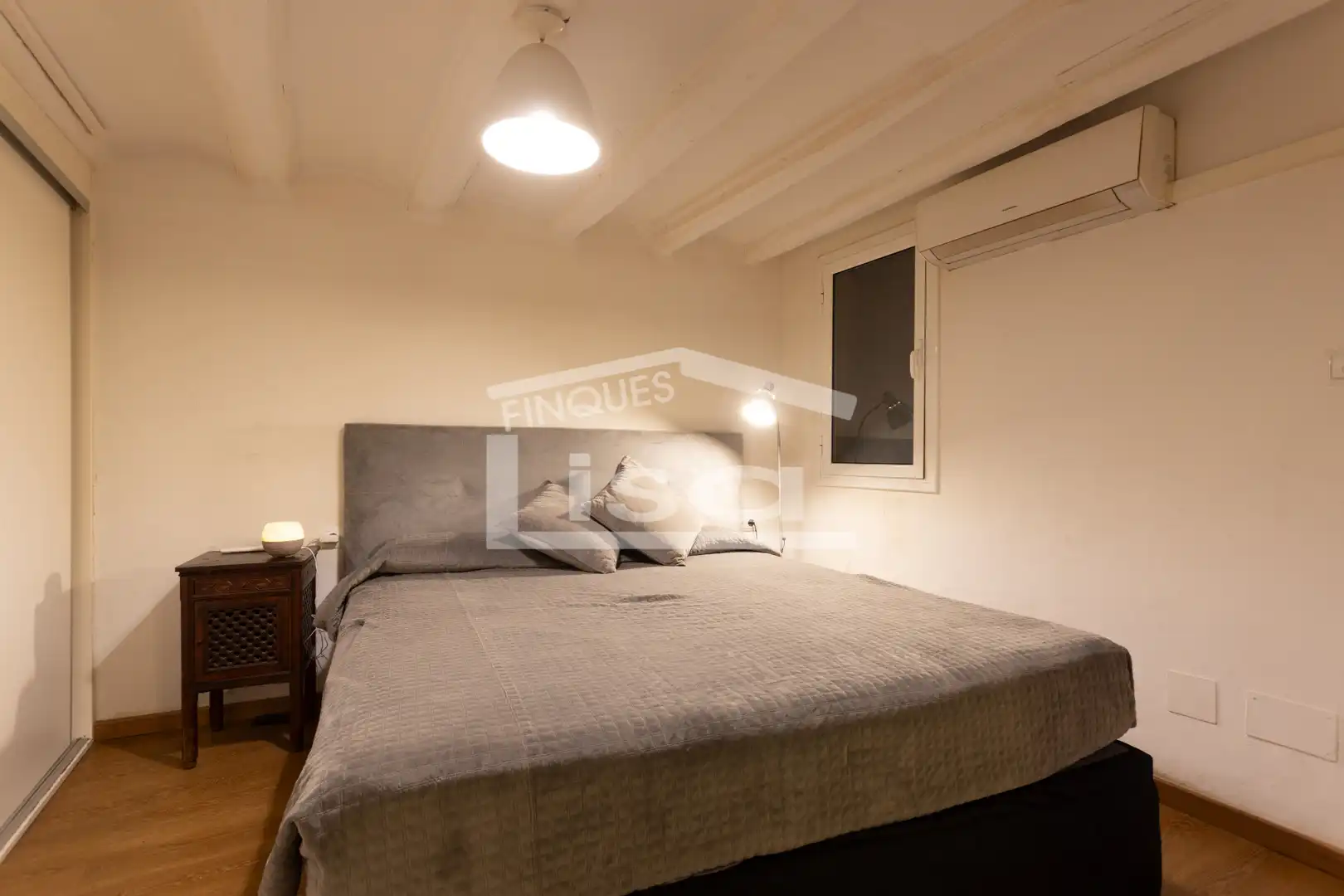 Habitación de Piso en venta en Barcelona con Aire acondicionado, Calefacción y Parquet