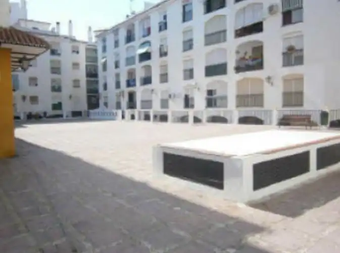 Piso con ascensor en venta en C/ Pablo Ruiz Picasso
