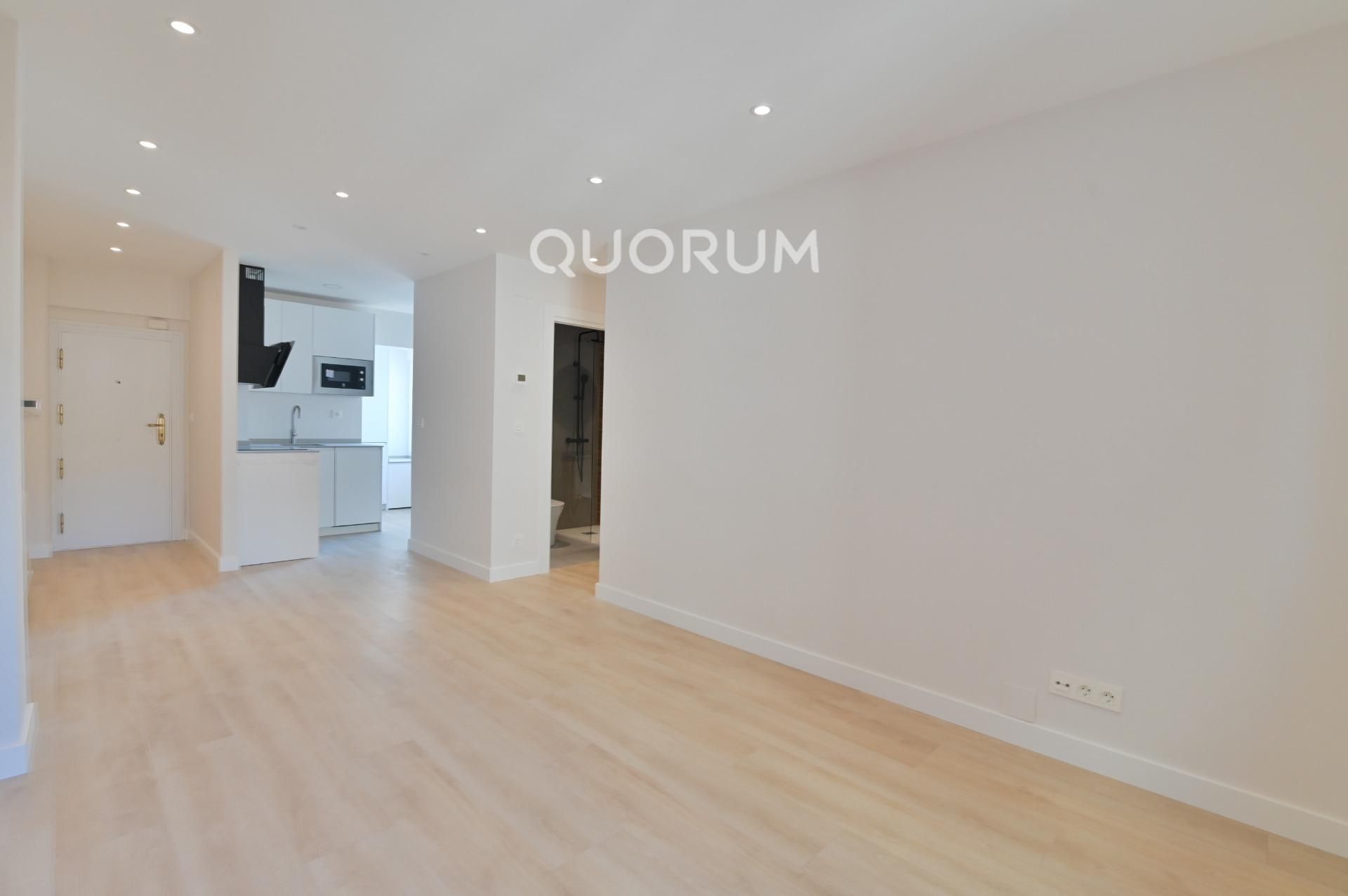 Bedroom of Flat for sale in Bilbao   with Heating
