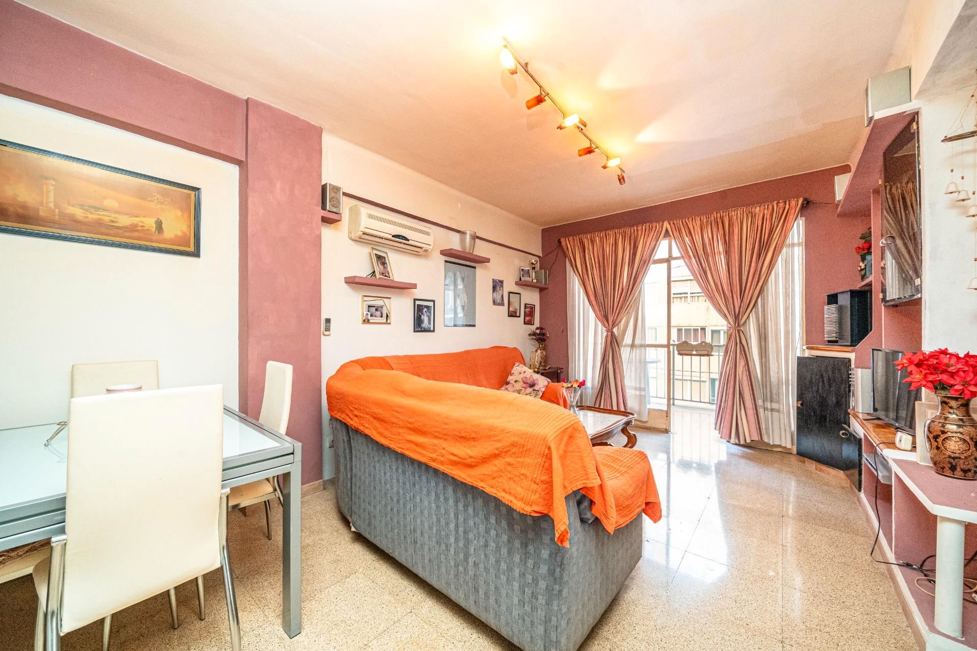 Sala d'estar de Pis en venda en  Palma de Mallorca amb Aire condicionat, Terrassa i Balcó