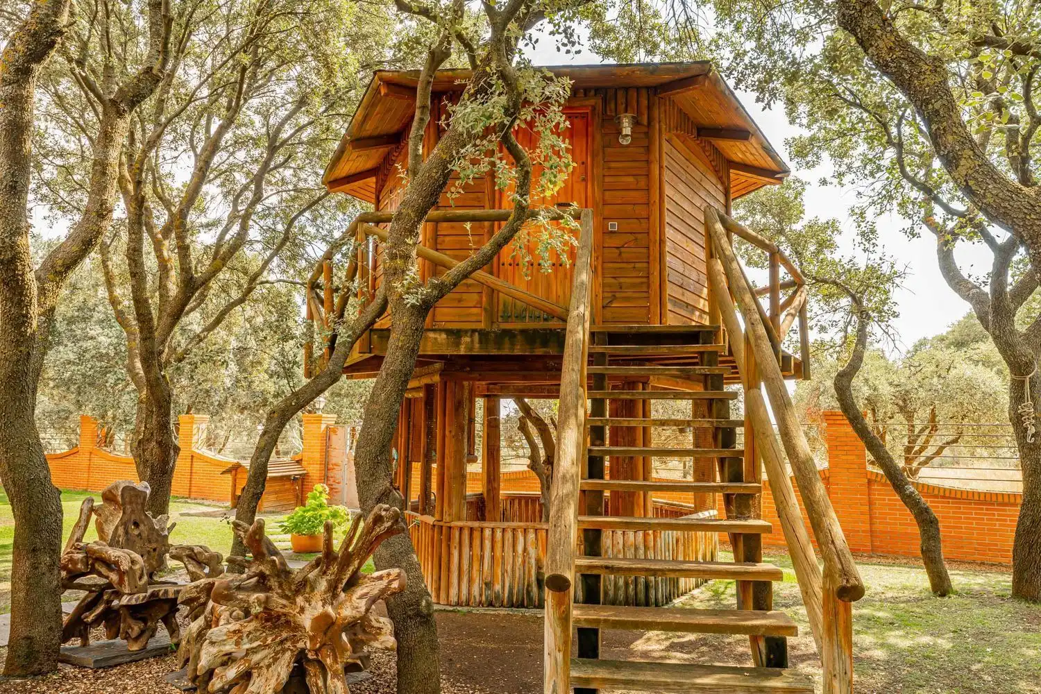 Vista exterior de Casa o chalet en venta en Nuevo Baztán con Aire acondicionado, Jardín privado y Terraza