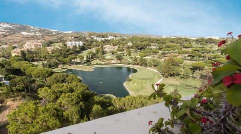 Foto 2 de Ático de alquiler en Río Real, Marbella