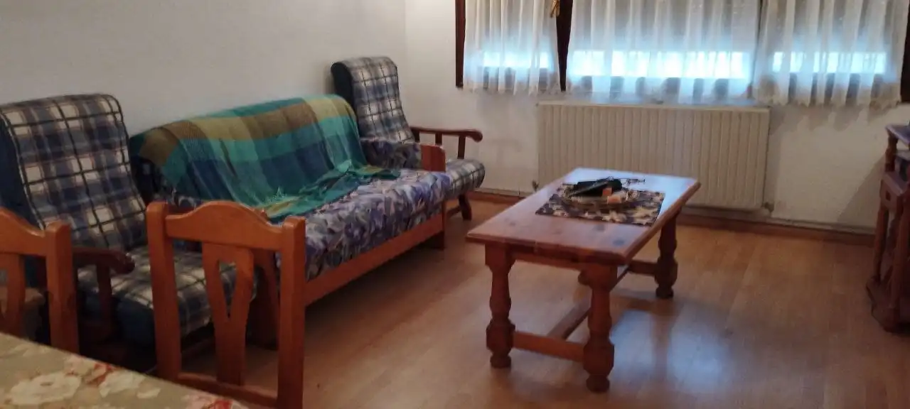Sala de estar de Casa o chalet de alquiler en Medina de Pomar con Calefacción, Jardín privado y Terraza