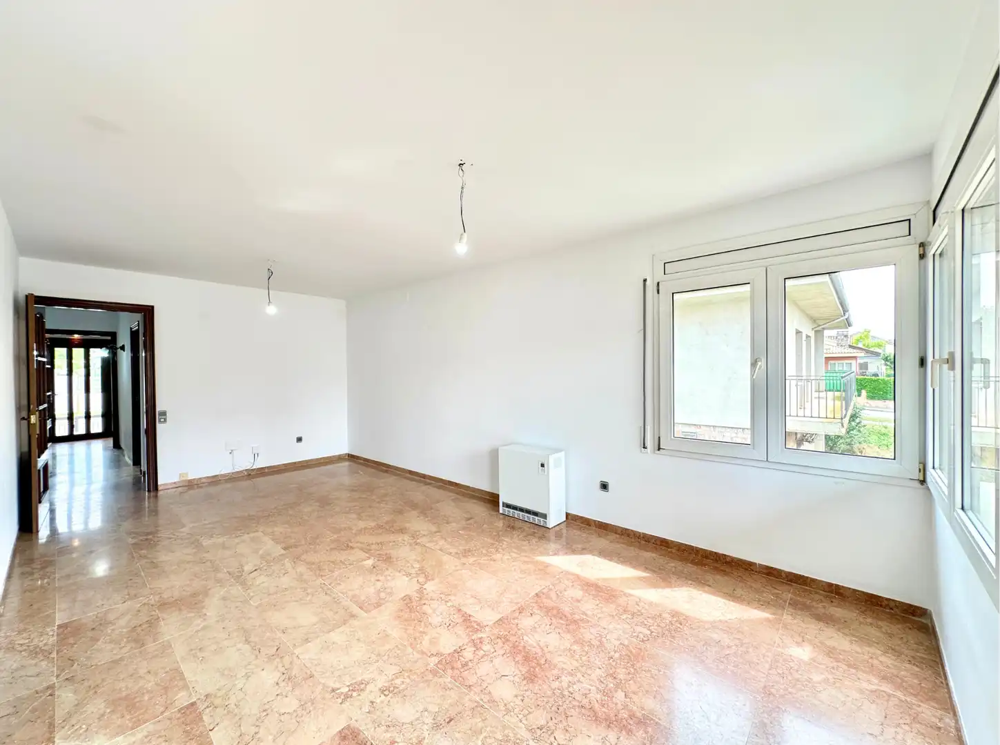 Sala de estar de Casa o chalet en venta en Sant Vicenç de Torelló con Calefacción, Jardín privado y Terraza