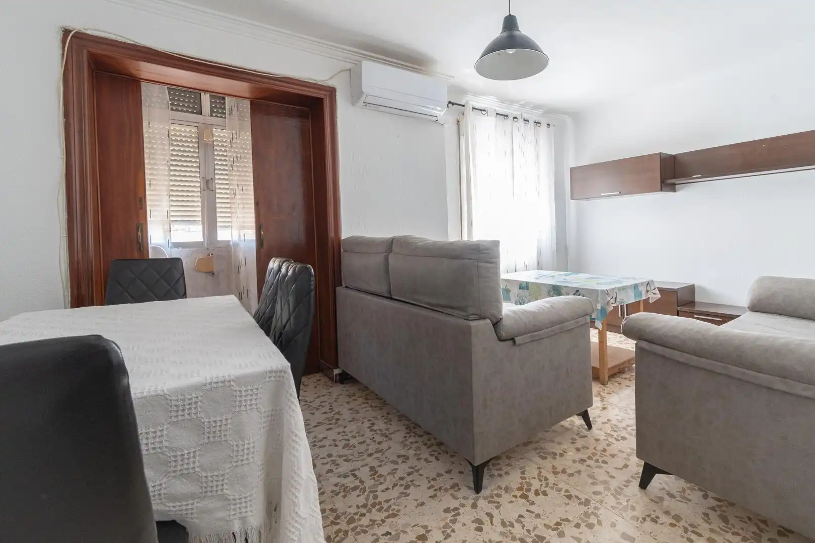 Wohnzimmer von Wohnung zum Verkauf in Jerez de la Frontera mit Klimaanlage, Heizung und Terrasse