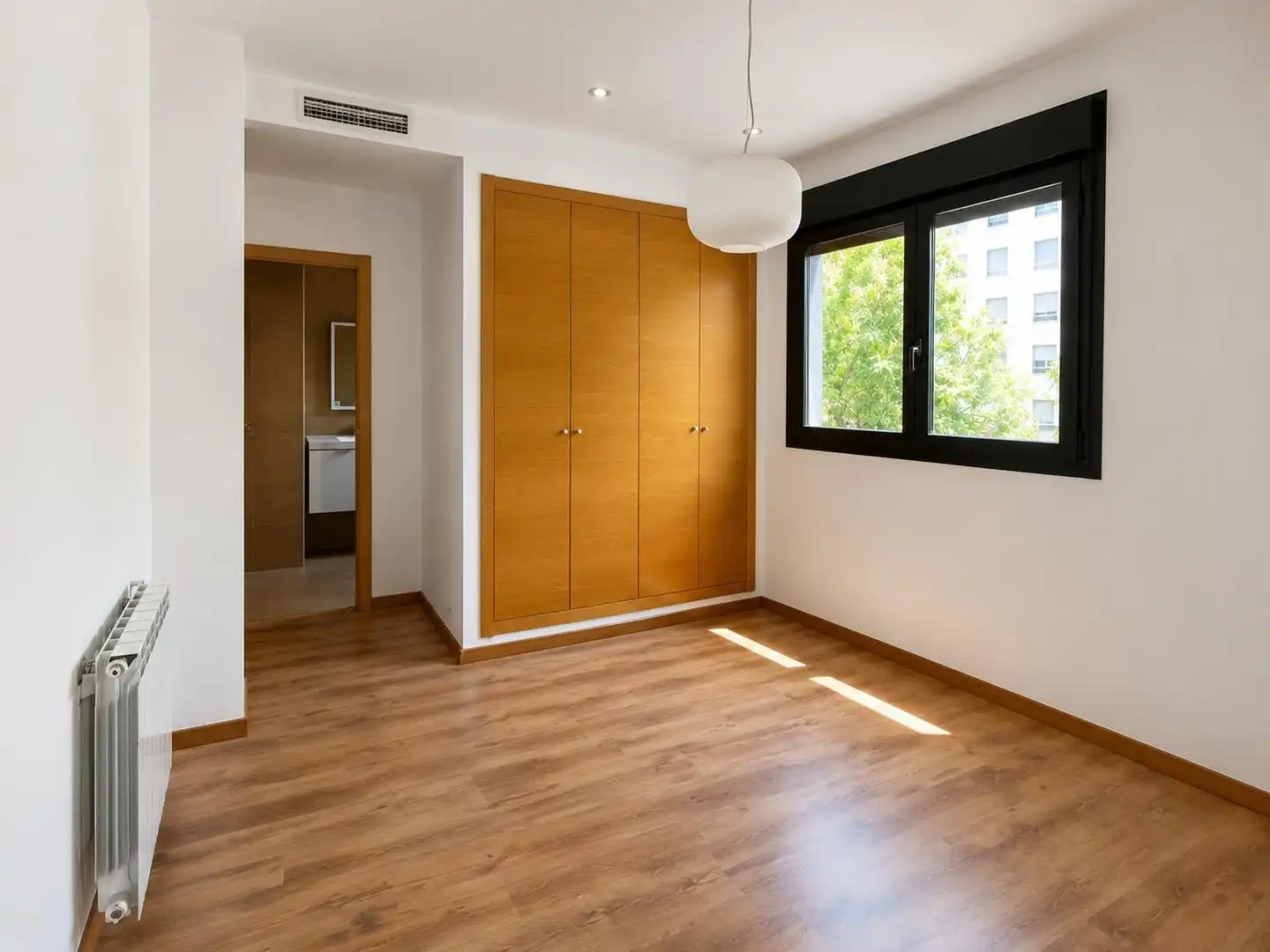 Habitación de Casa o chalet en venta en Castellón de la Plana / Castelló de la Plana con Aire acondicionado, Calefacción y Jardín privado