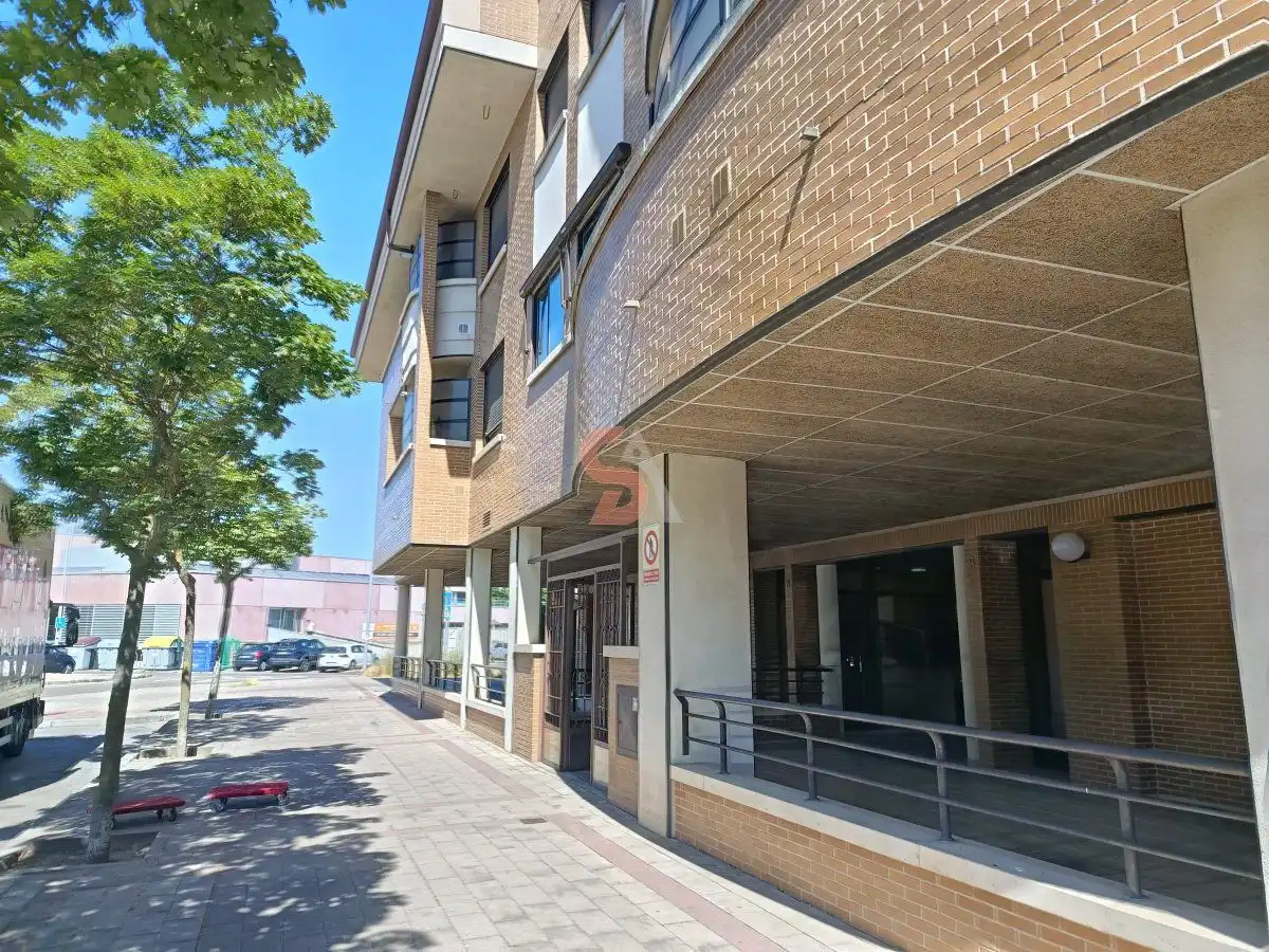 Exterior view of Flat for rent in Valladolid  with Heating, Terrace and Storage room