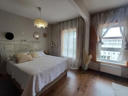 Bedroom of Duplex for sale in Vigo   with Heating, Parquet flooring and Storage room
