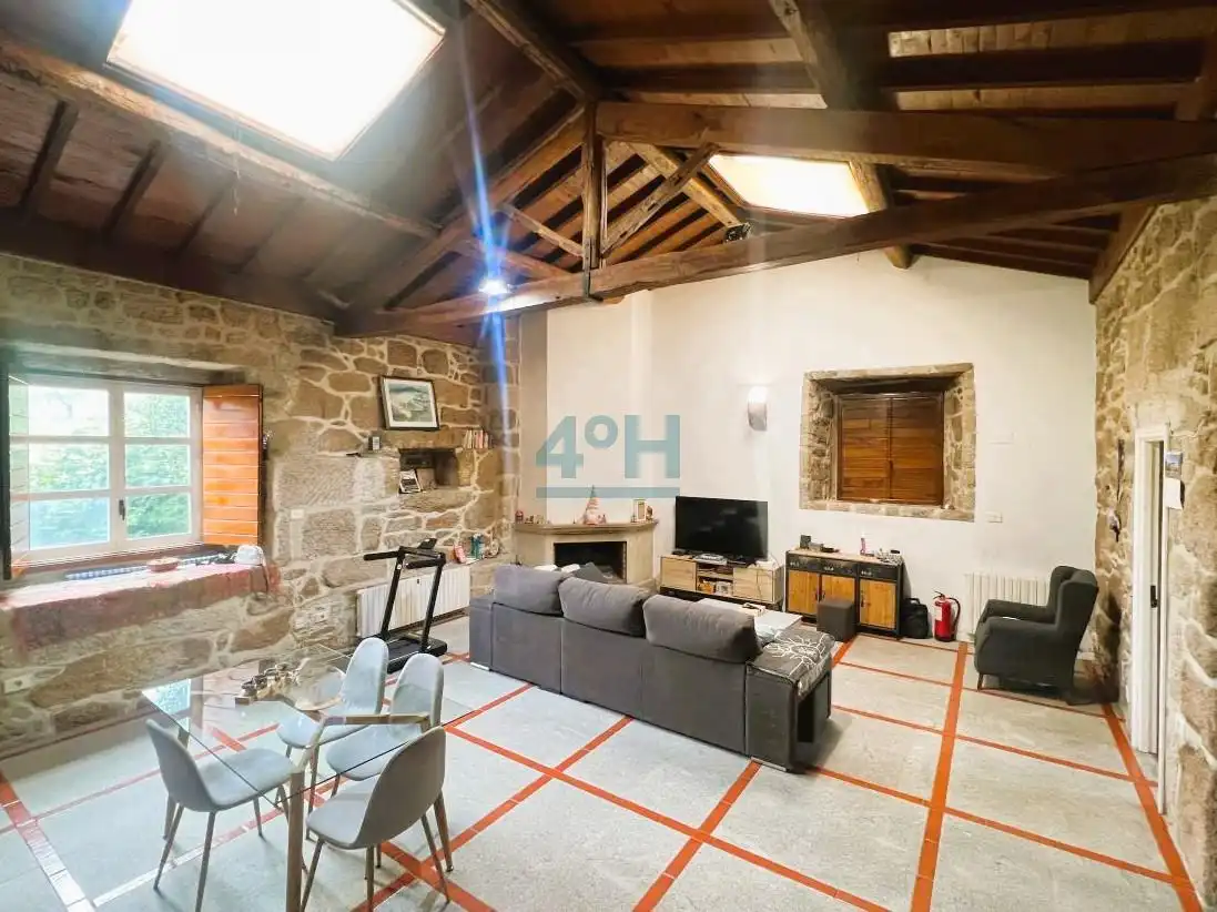 Country house with garden for sale in San Cibrao das Viñas, imagen 13