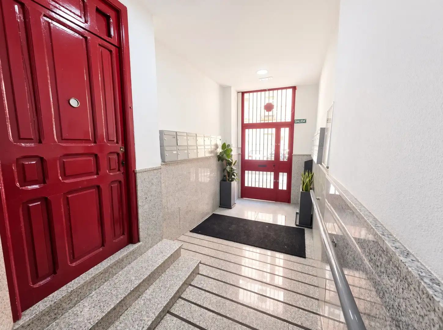 Flat for sale in Madrid  with Air Conditioner, Heating and Washing machine