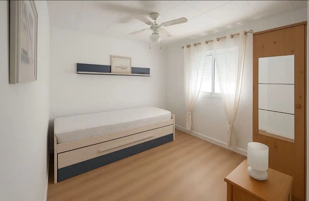 Habitación de Casa o chalet de alquiler en Pilar de la Horadada con Aire acondicionado, Calefacción y Terraza