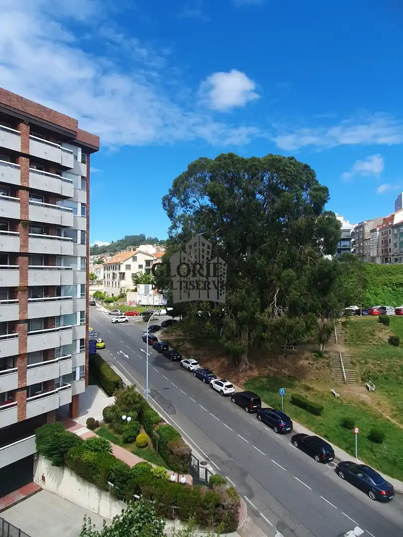Außenansicht von Dachboden zum Verkauf in Vigo  mit Klimaanlage, Heizung und Parkett