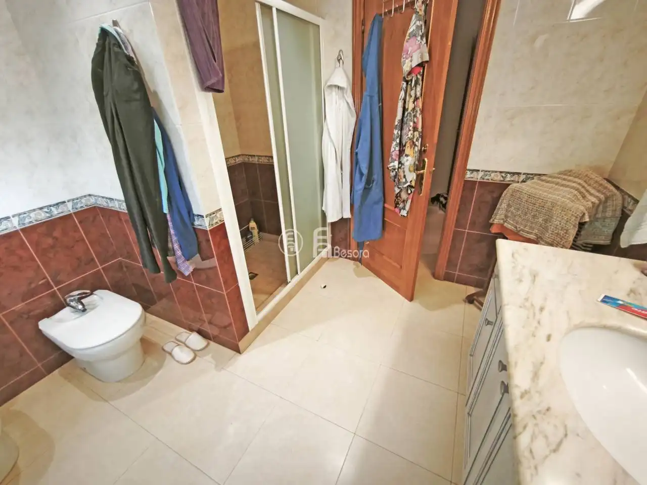 Casa aparellada amb jardí en venda a Avenida Lluís Companys, imagen 25