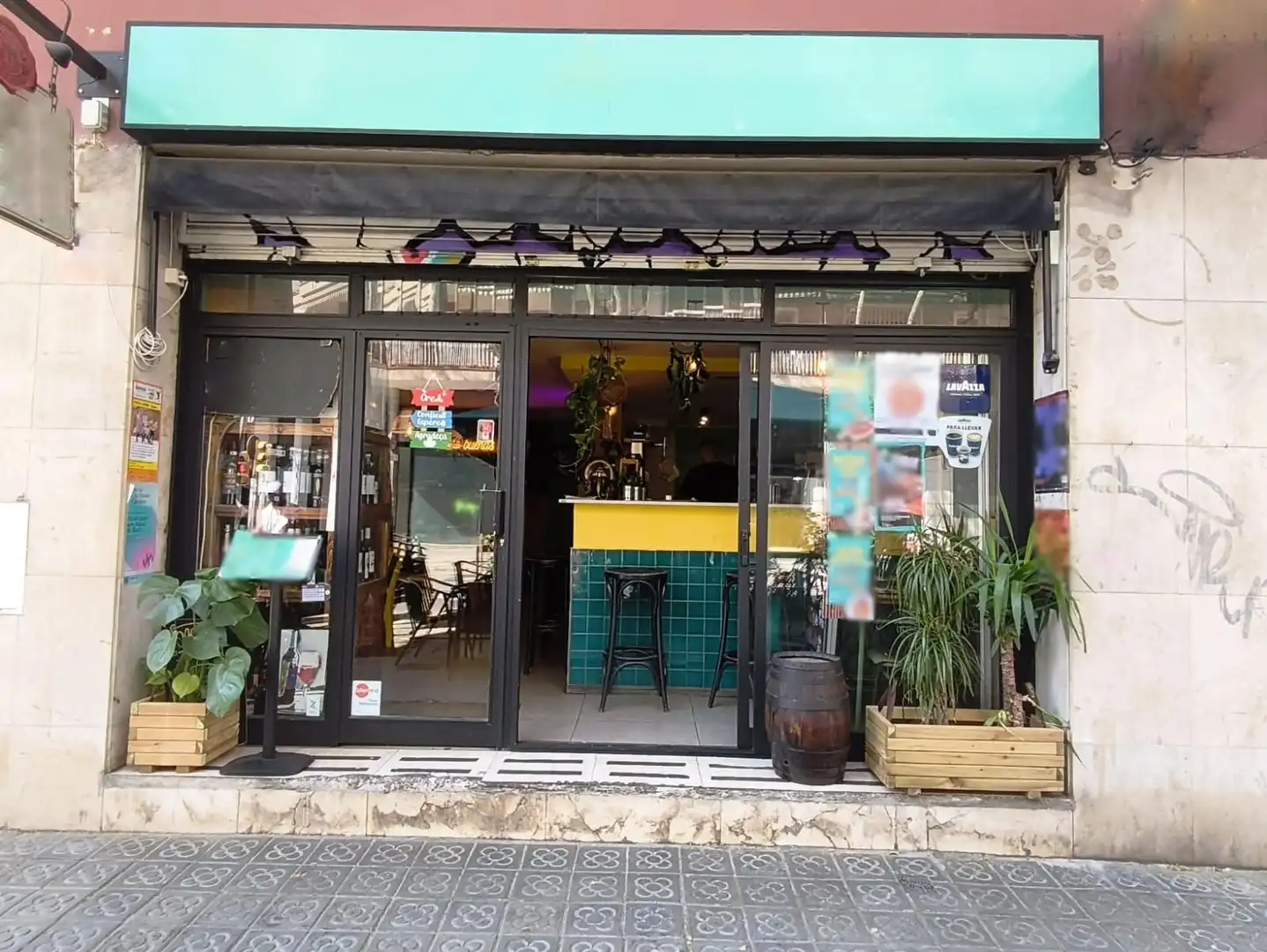 Local en traspaso en Barcelona con Aire acondicionado, Amueblado y Internet