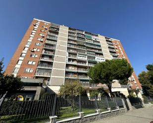 Exterior view of Flat for sale in  Madrid Capital  with Terrace