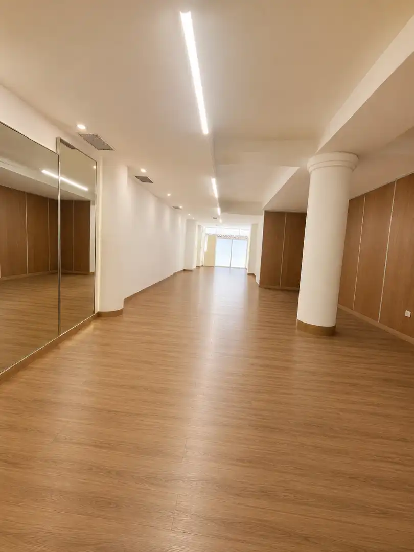 Commercial properties for sale in Meliana