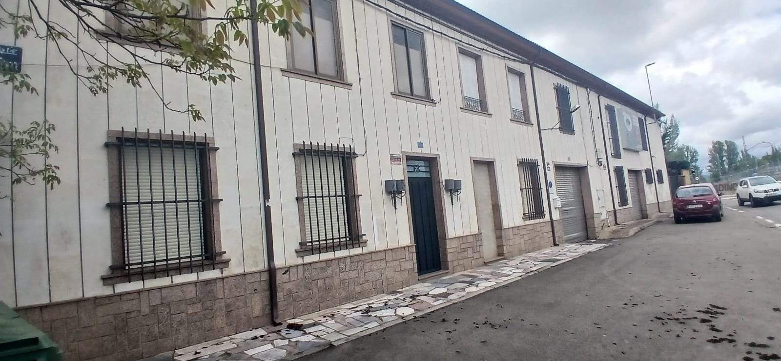 Vista exterior de Residencial en venta en Sariegos