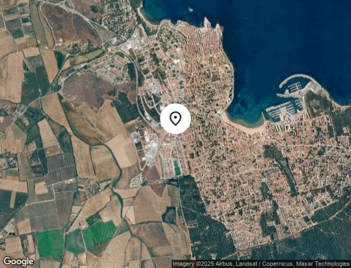 Flat for sale in L'Escala