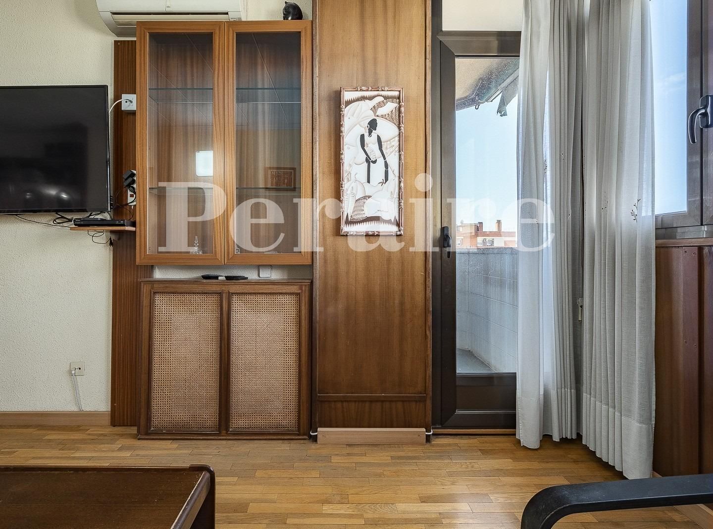 Bedroom of Flat for sale in  Barcelona Capital  with Air Conditioner, Heating and Parquet flooring