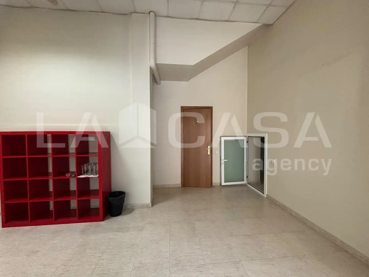 Local comercial en alquiler en Font Verda, imagen 8
