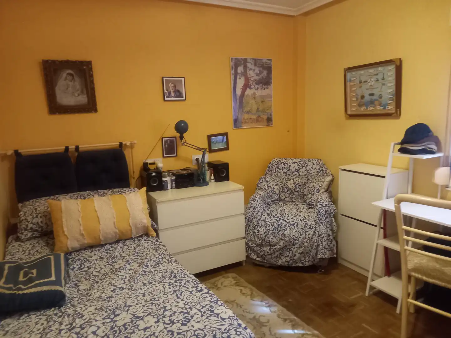 Habitación de Piso en venta en Gijón  con Calefacción