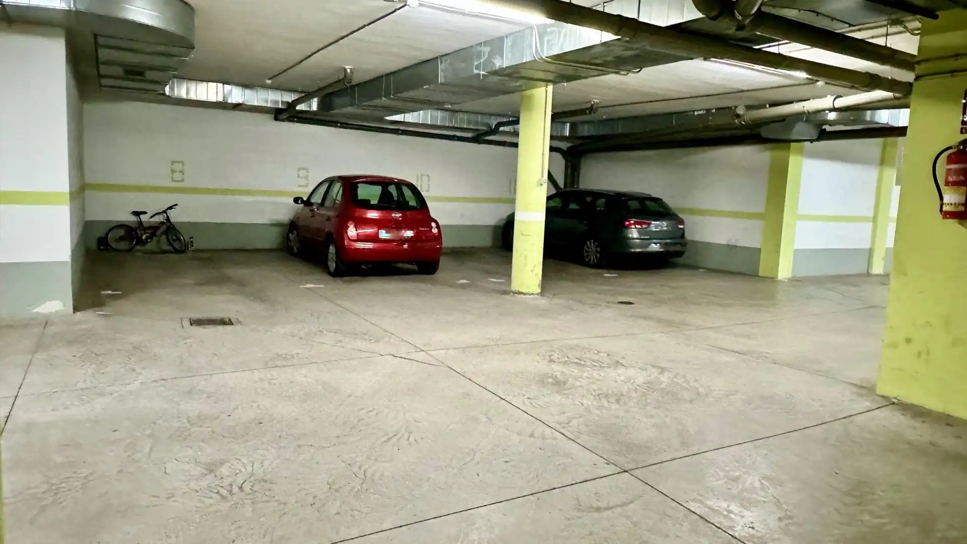 Aparcament de Pis en venda en San Cristóbal de la Laguna amb Jardí privat