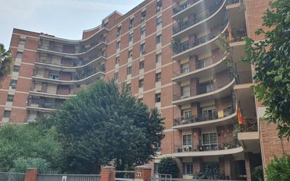 Exterior view of Flat for sale in  Sevilla Capital  with Air Conditioner, Heating and Private garden