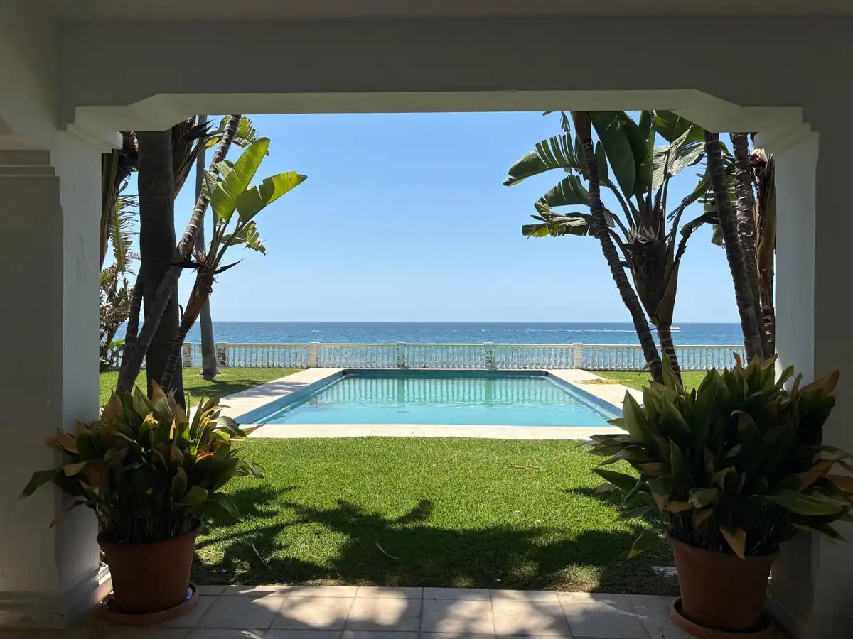 Piscina de Casa o xalet de lloguer en Estepona amb Aire condicionat, Jardí privat i Terrassa