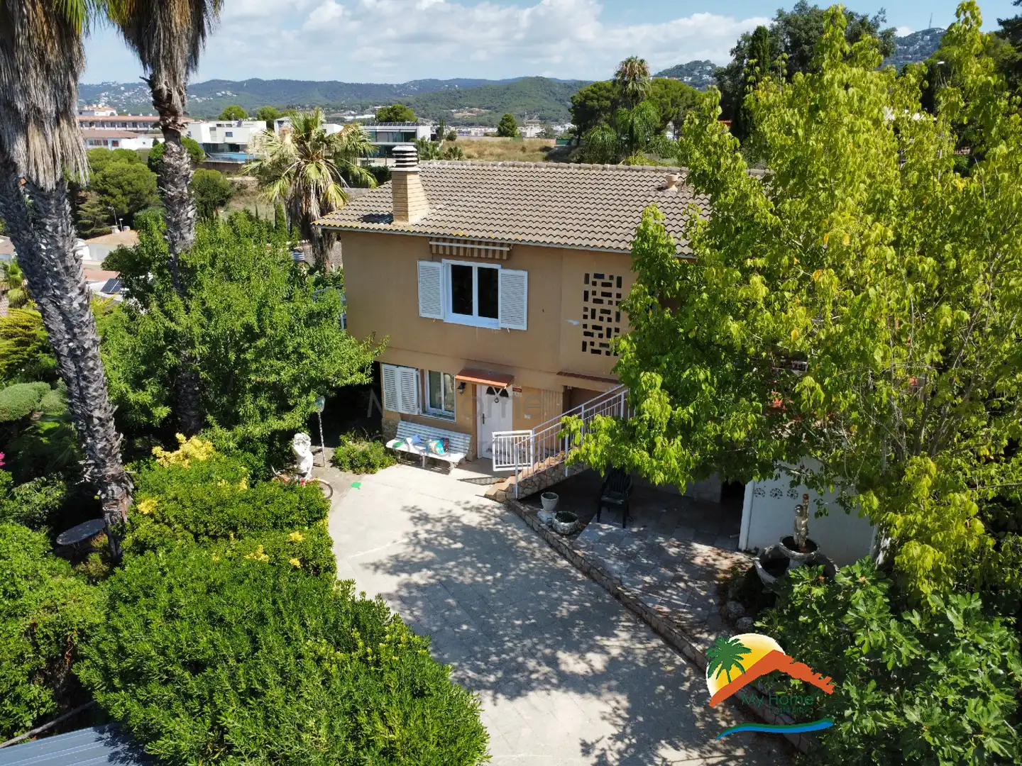 House with pool for sale in Fenals, imagen 2