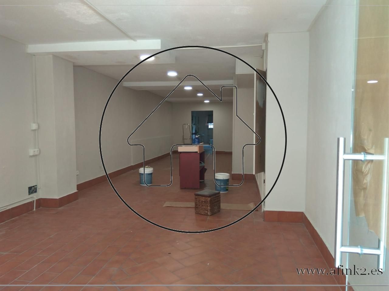 Local de alquiler en San José, Centro