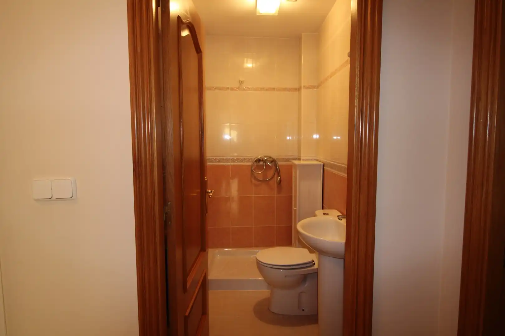 Bathroom of Houses for sale in Figueres  with Heating