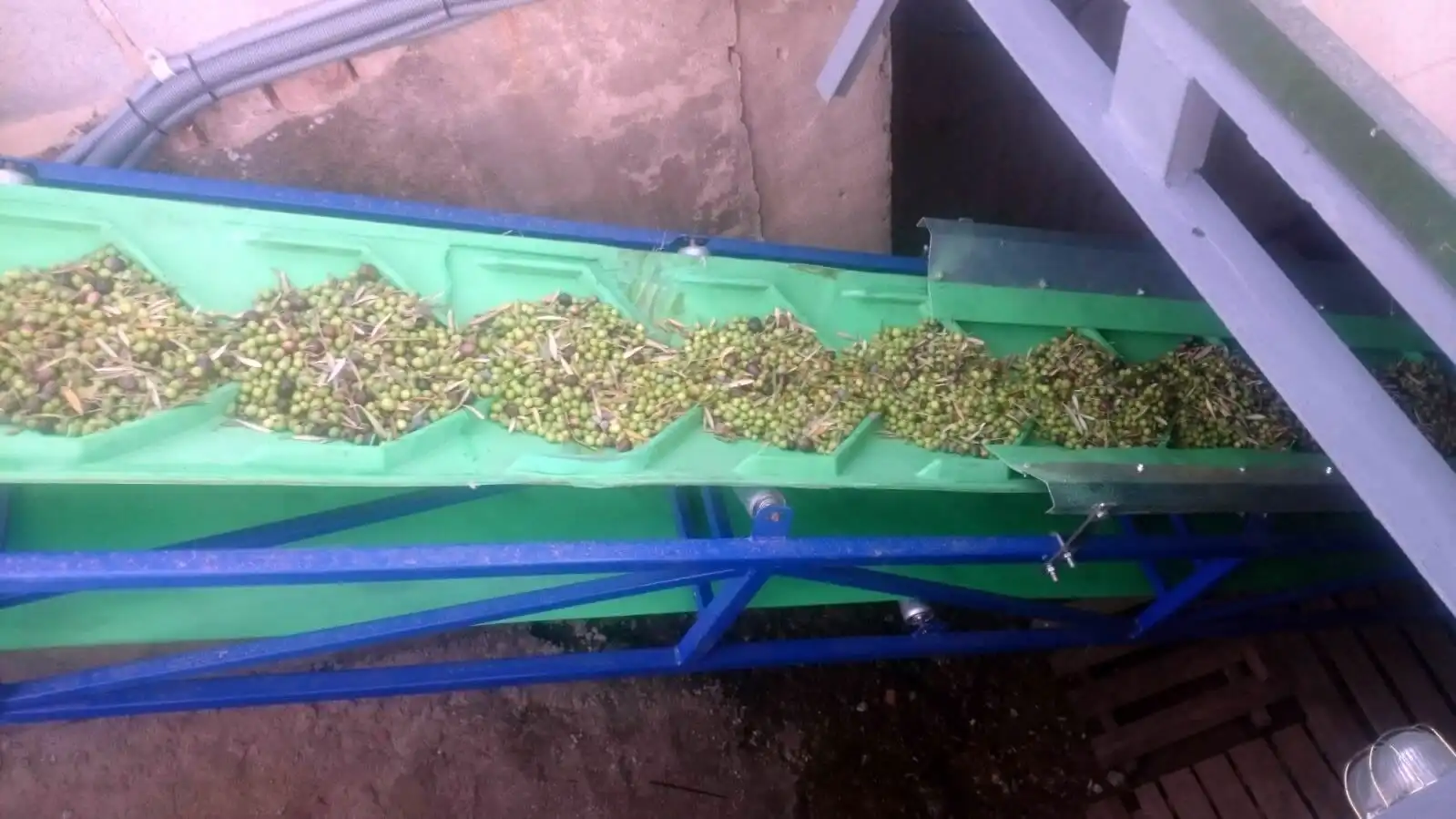 Garden of Industrial buildings for sale in Gata