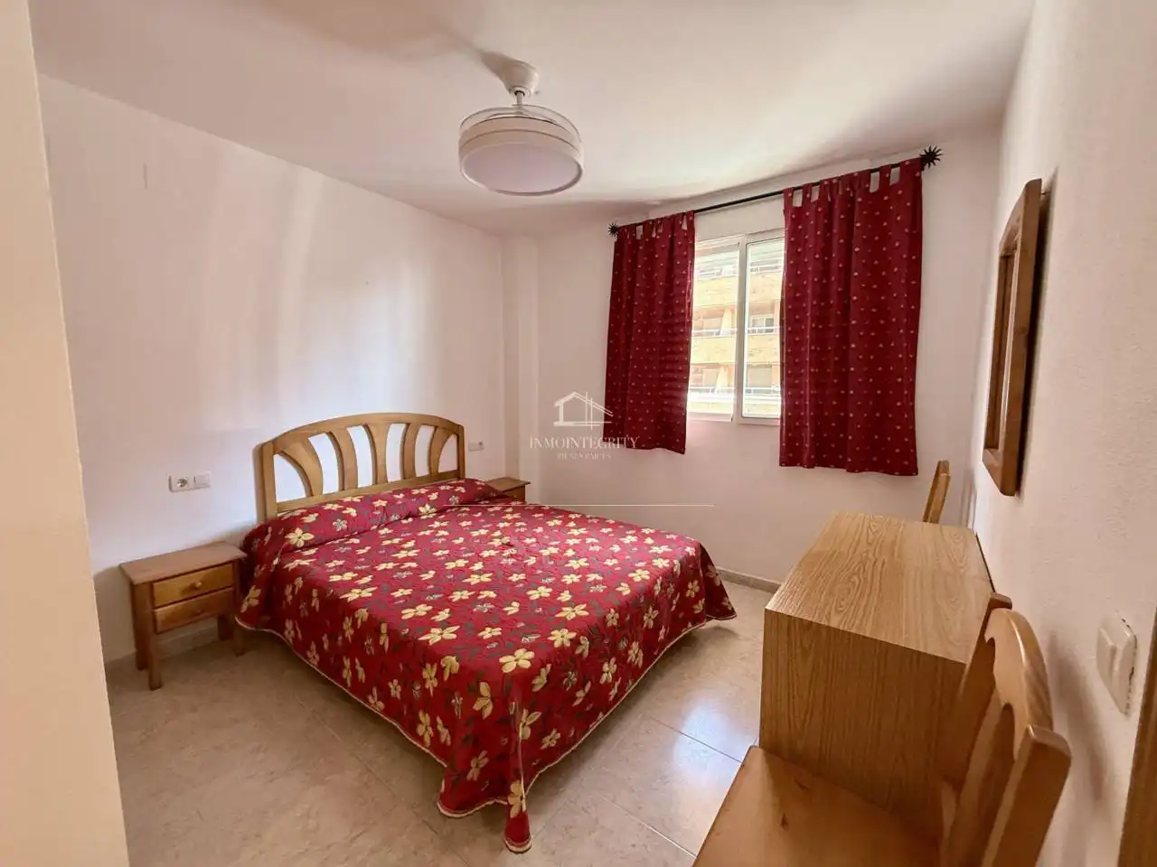 Dormitori de Apartament en venda en Oropesa del Mar / Orpesa amb Aire condicionat, Terrassa i Moblat