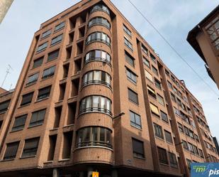 Vista exterior de Pis en venda en Valladolid Capital amb Calefacció, Parquet i Terrassa