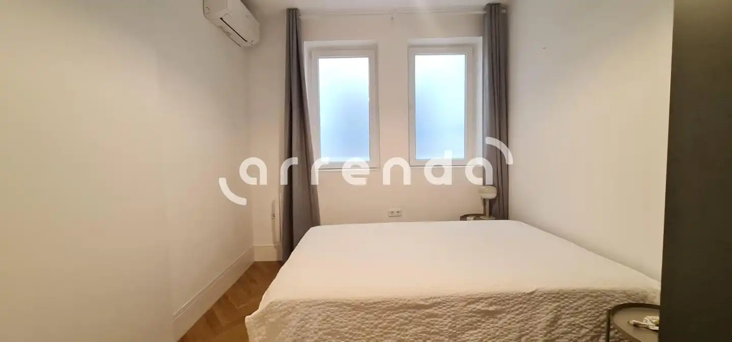 Schlafzimmer von Wohnung zur Miete in Madrid mit Klimaanlage und Möbliert