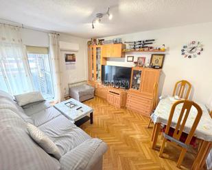 Living room of Flat for sale in  Madrid Capital