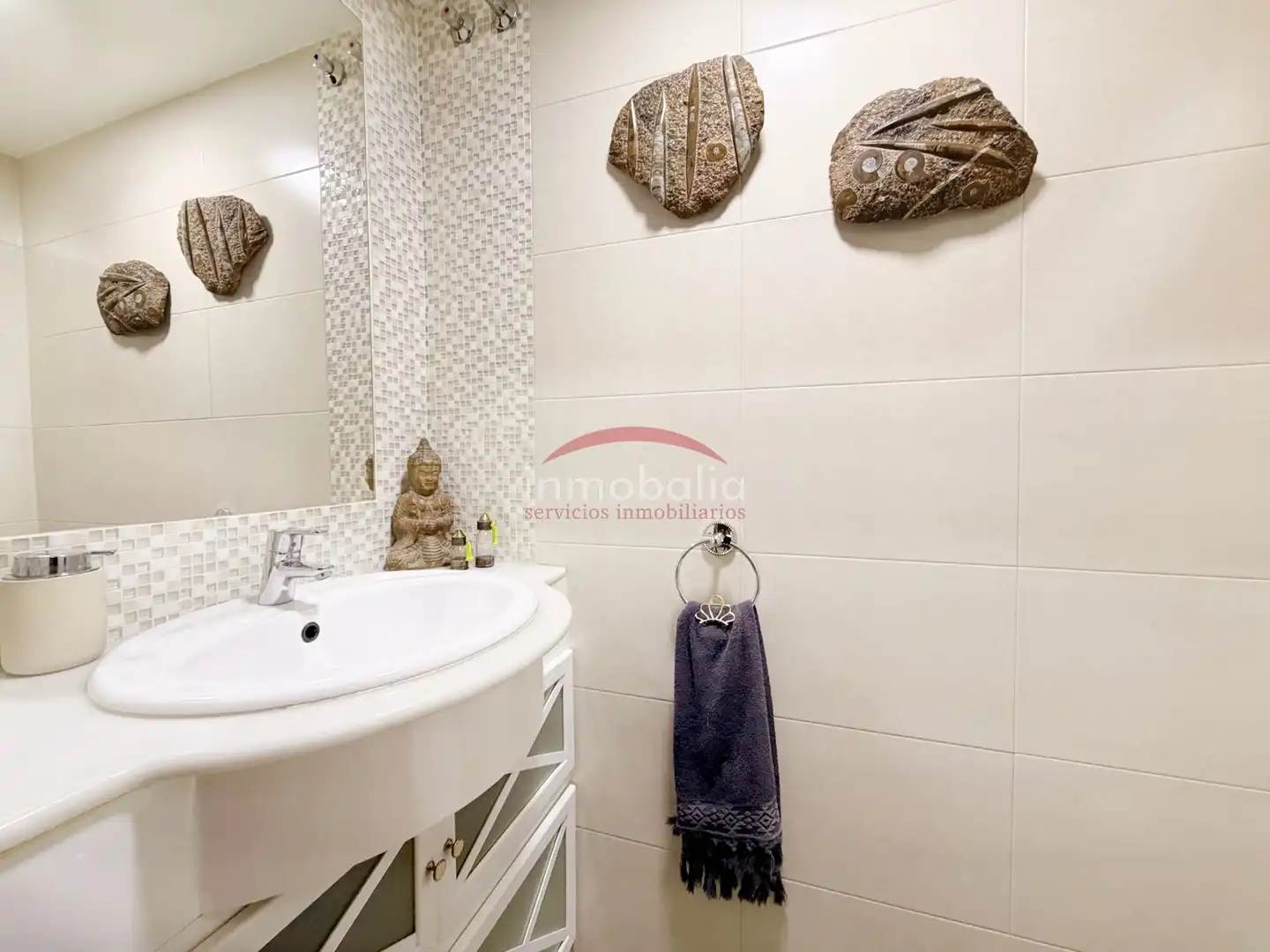 Bathroom of Detached homes for sale in Sevilla  with Air Conditioner, Terrace and Storage room