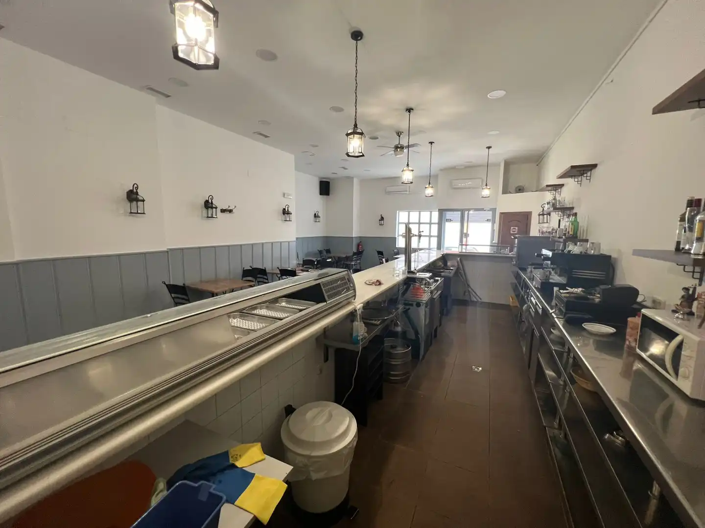 Cocina de Local en venta en Velilla de San Antonio con Aire acondicionado, Calefacción y Amueblado