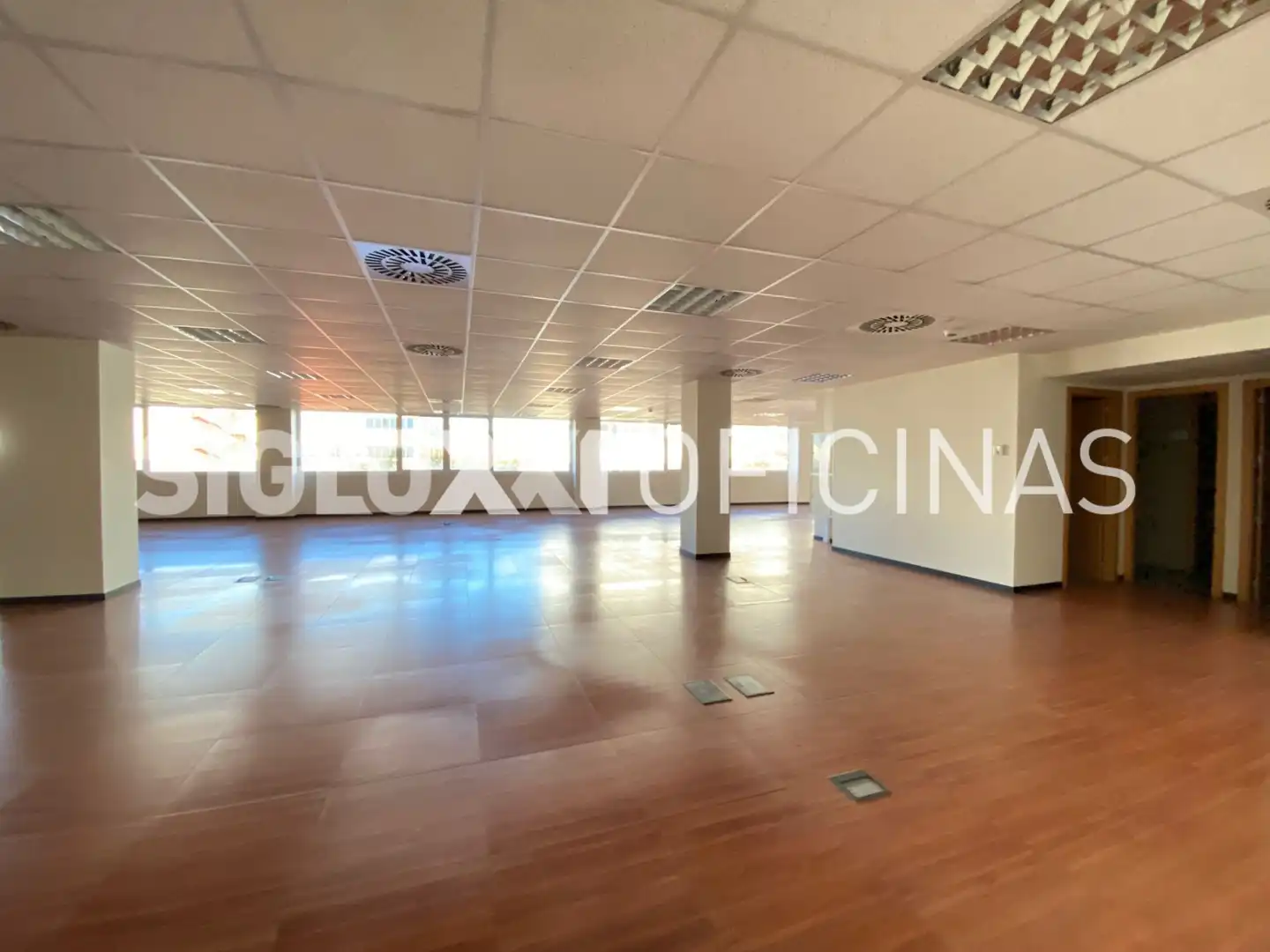 Oficina de lloguer a PLOM, imagen 20