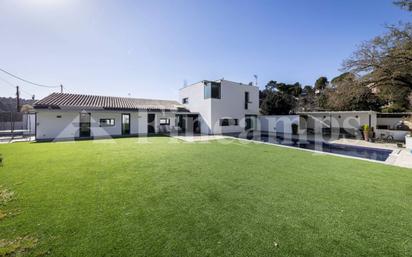 Exterior view of House or chalet for sale in Sant Cugat del Vallès  with Heating, Private garden and Terrace
