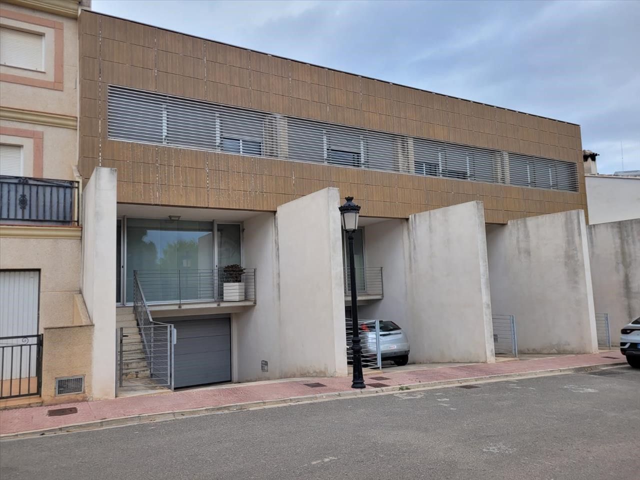 Vista exterior de Casa adosada en venta en Llocnou d'En Fenollet con Terraza