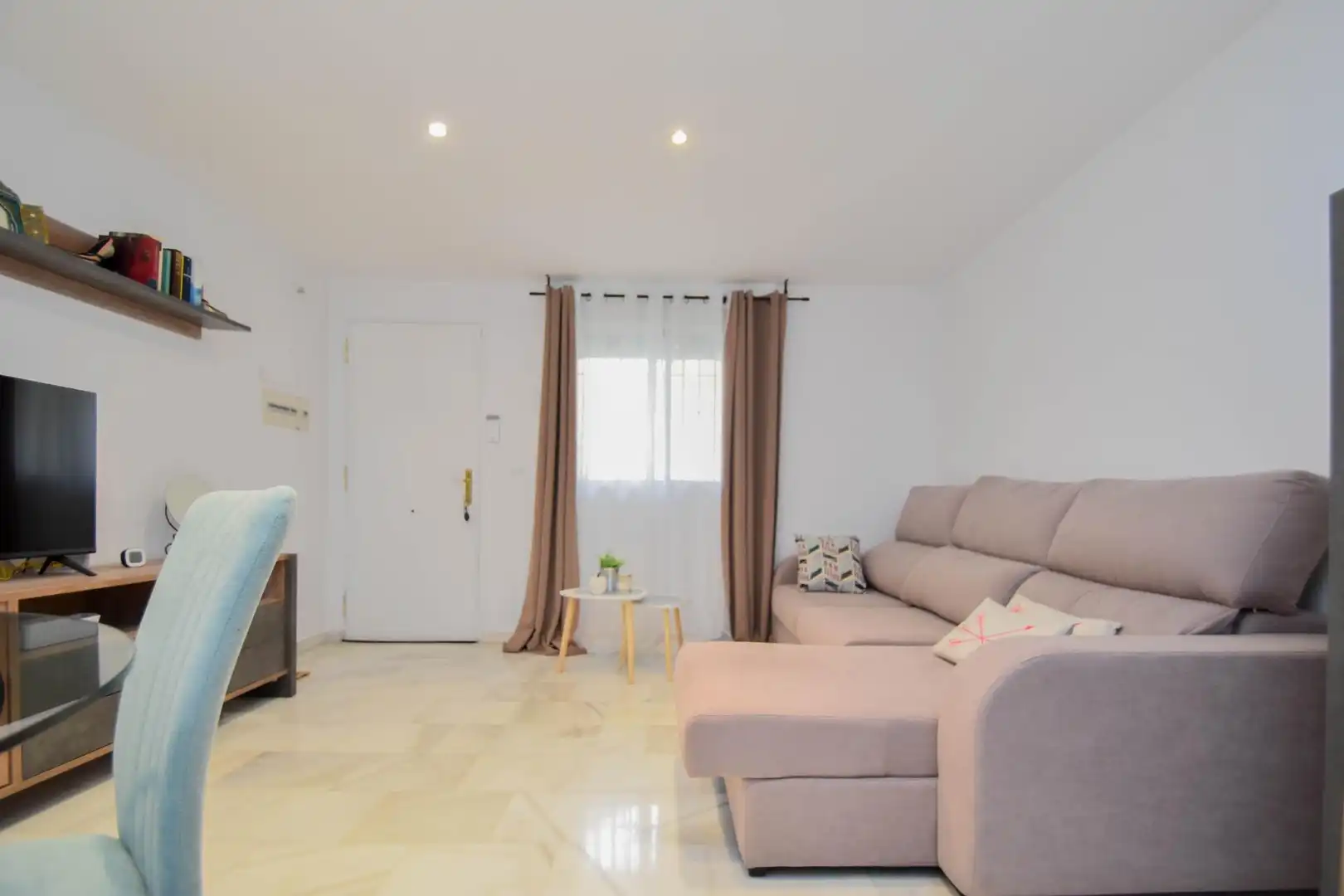 Sala d'estar de Dúplex en venda en Cúllar Vega amb Aire condicionat, Calefacció i Terrassa