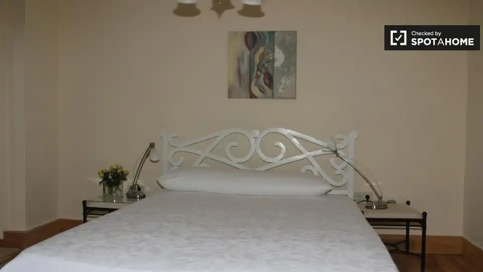 Habitación de Apartamento para compartir en Colmenar de Oreja con Aire acondicionado, Calefacción y Terraza