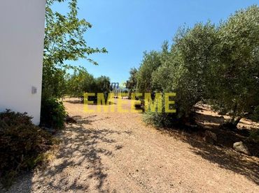 Villa mit Garten zum Verkauf in Arriate